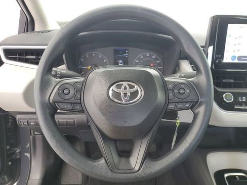 Used 2025 Toyota Corolla LE FWD image 22