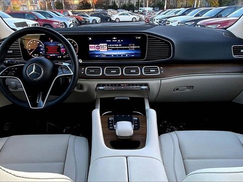 Used 2025 Mercedes-Benz GLE 350 4MATIC image 12