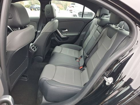 Used 2022 Mercedes-Benz A 220 4MATIC image 10