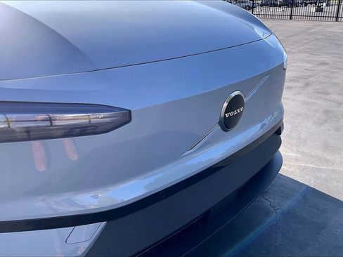 New 2025 Volvo EX30 Plus w/ Protection Package Premier image 34