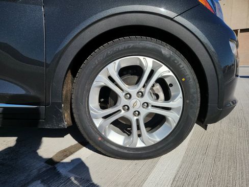 Used 2019 Chevrolet Bolt LT image 14