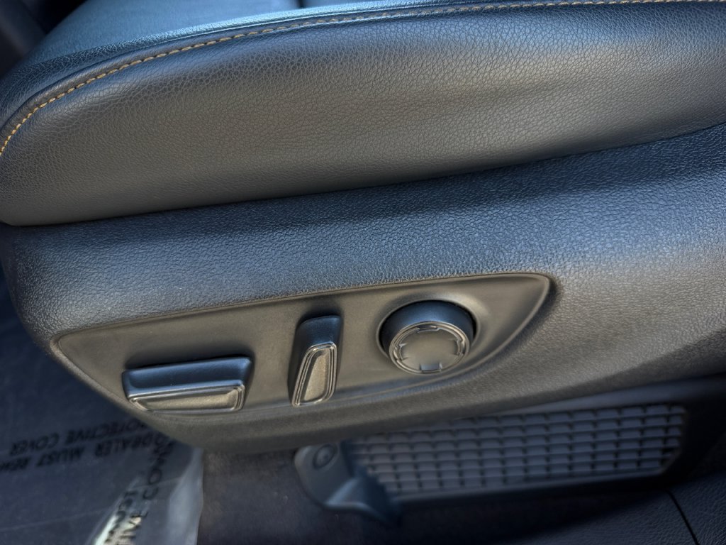 Used 2024 Toyota Sienna XLE Woodland Edition AWD/4WD image 17