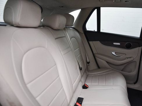 Used 2022 Mercedes-Benz GLC 300 GLC 300 image 14