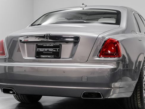 Used 2010 Rolls-Royce Ghost image 73