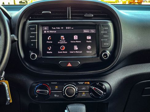 Used 2024 Kia Soul LX w/ Option Group 015 image 16