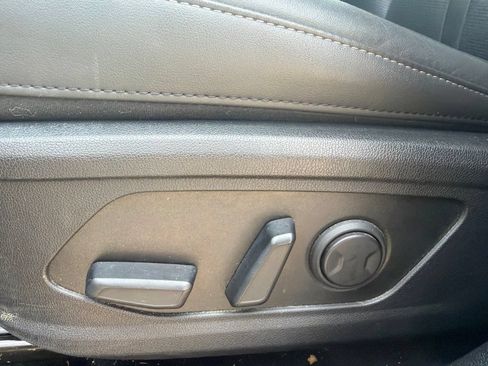 Certified 2025 Kia Sorento S w/ Panoramic Sunroof Package AWD/4WD image 15