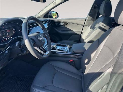 Certified 2025 Audi Q8 Premium Plus AWD/4WD image 9
