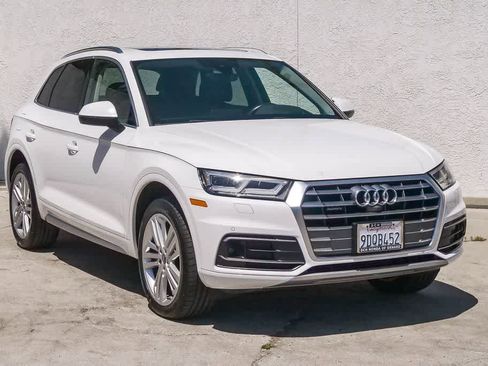 Used 2018 Audi Q5 Prestige w/ Prestige Package AWD/4WD image 3