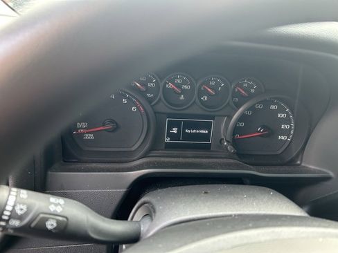 Used 2023 Chevrolet Silverado 1500 Custom image 11