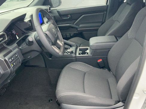 Used 2025 Toyota 4Runner SR5 image 16