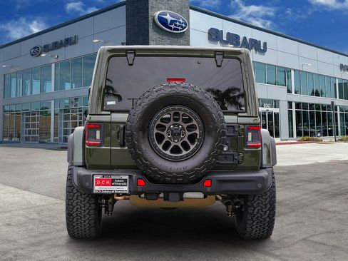 Used 2022 Jeep Wrangler Unlimited Rubicon w/ Xtreme Recon 35" Tire Package image 5