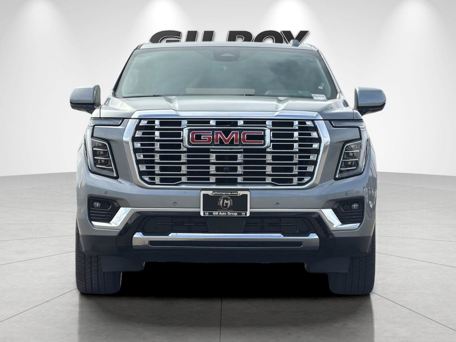 Used 2025 GMC Yukon XL Denali AWD/4WD image 8