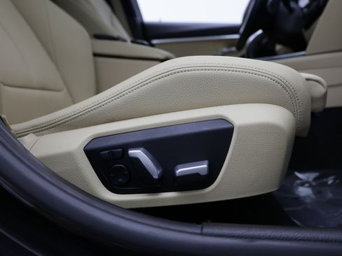 Used 2018 BMW 330i Sedan RWD image 24