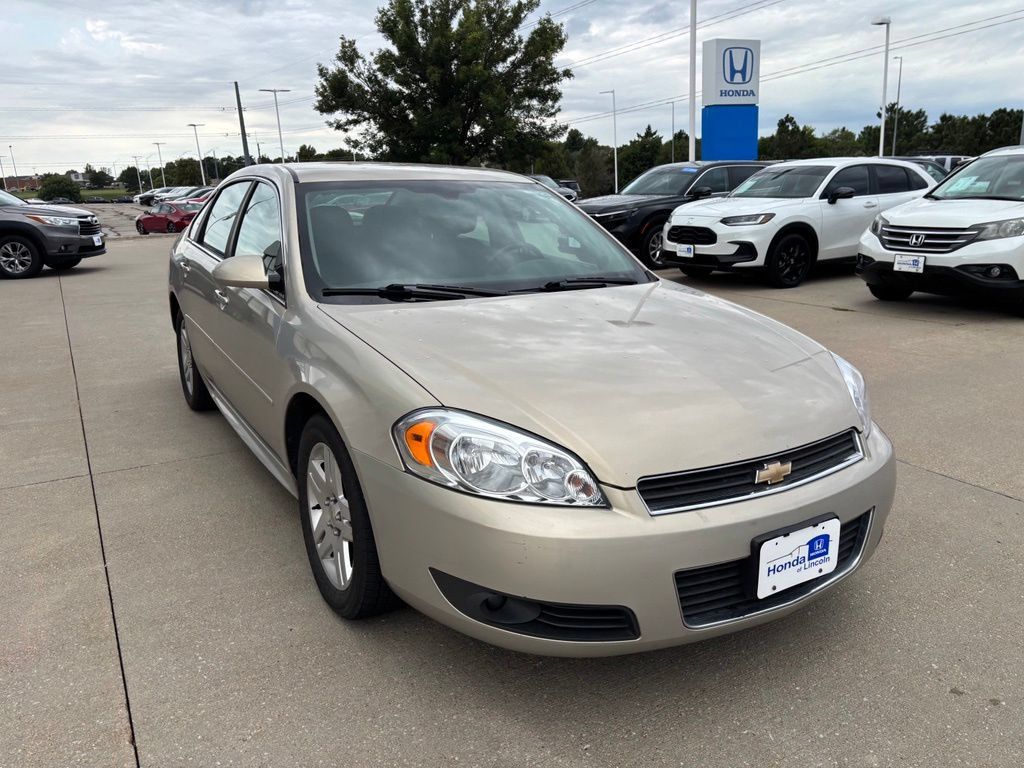 Used 2011 Chevrolet Impala LT FWD image 3