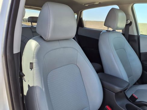 Used 2019 Hyundai Kona Ultimate FWD image 12