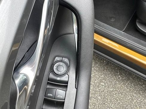 Used 2019 Chevrolet Blazer LT AWD/4WD image 17