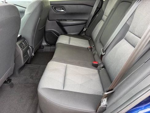 Used 2025 Nissan Rogue SV AWD/4WD image 11