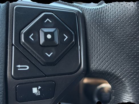 Used 2017 Toyota Tacoma TRD Pro AWD/4WD image 27