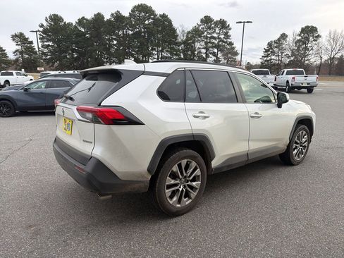 Used 2019 Toyota RAV4 Limited w/ Cold Weather Package image 8
