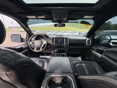 Used 2018 Ford F150 Platinum w/ Equipment Group 701A Luxury AWD/4WD image 21