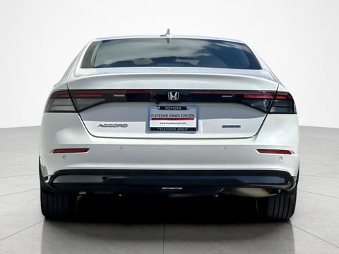 Used 2025 Honda Accord EX-L image 4