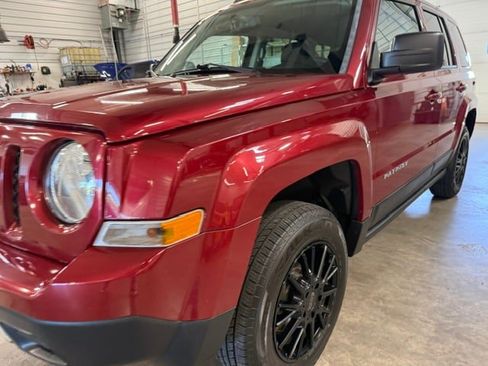 Used 2016 Jeep Patriot Sport w/ Power Value Group AWD/4WD image 40