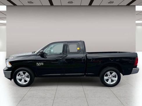 Used 2024 RAM 1500 Classic SLT AWD/4WD image 7