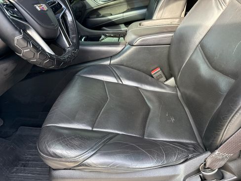 Used 2016 Cadillac Escalade ESV Platinum image 12