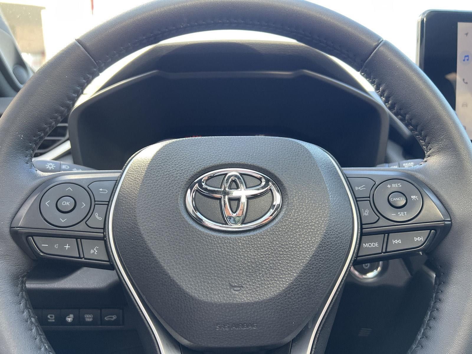 Used 2023 Toyota RAV4 XSE AWD/4WD image 21