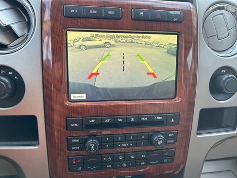 Used 2010 Ford F150 Lariat image 21