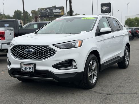 Certified 2023 Ford Edge SEL w/ Convenience Package AWD/4WD image 3