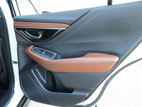 Used 2023 Subaru Outback Touring image 12