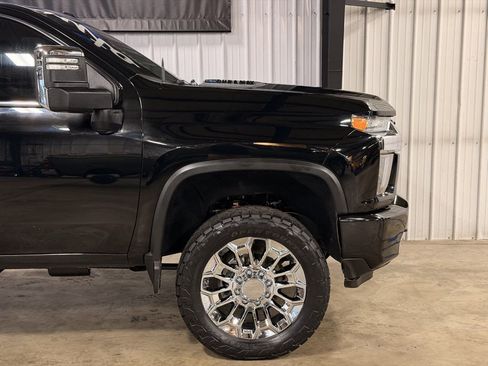 Used 2021 Chevrolet Silverado 2500 LTZ w/ LTZ Convenience Package AWD/4WD image 11