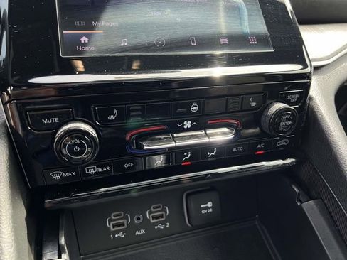 Certified 2024 Jeep Grand Cherokee Altitude AWD/4WD image 21