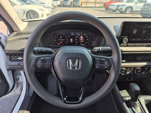 Certified 2023 Honda Accord EX image 18