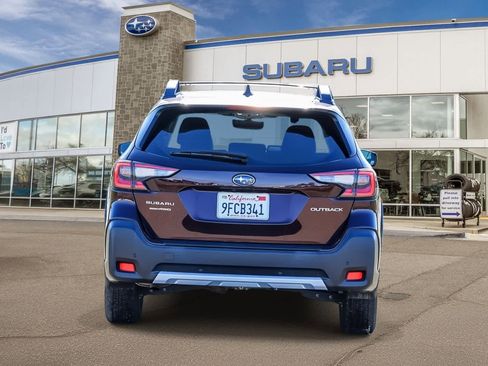 Used 2023 Subaru Outback Limited image 3