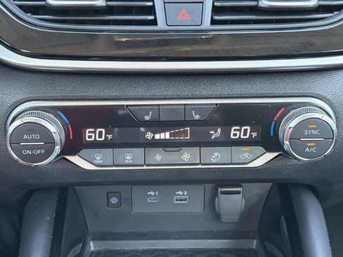 Certified 2025 Nissan Altima 2.5 SR w/ SR Premium Package FWD image 6