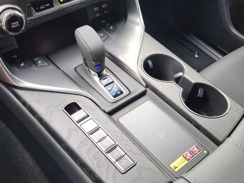 New 2026 Lexus LX 700h Luxury image 11