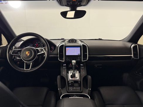 Used 2017 Porsche Cayenne Platinum Edition AWD/4WD image 15