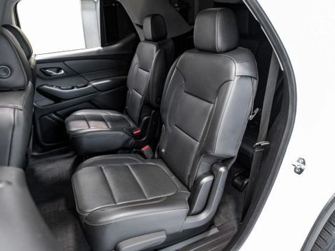 Used 2019 Chevrolet Traverse RS w/ LPO, Floor Liner Package FWD image 44