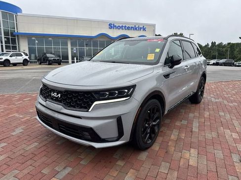 Used 2022 Kia Sorento SX FWD image 1