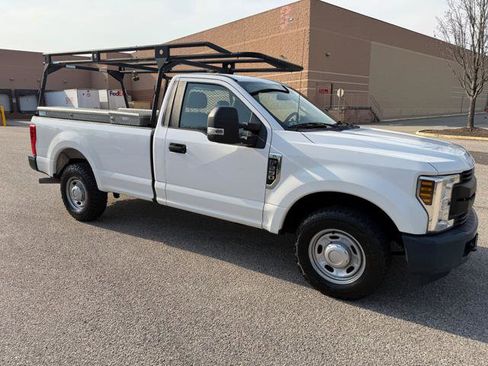 Used 2018 Ford F250 XL w/ Power Equipment Group image 31
