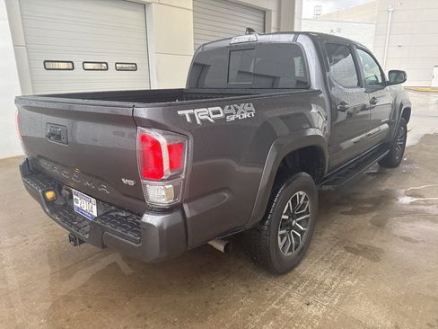 Used 2023 Toyota Tacoma TRD Sport image 4