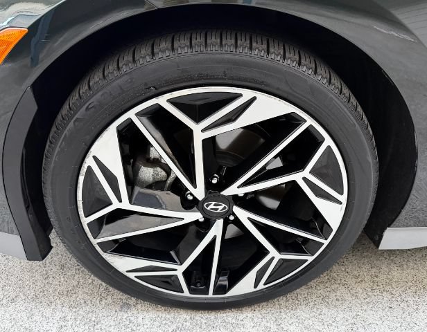 Used 2023 Hyundai Ioniq 6 SEL RWD image 32