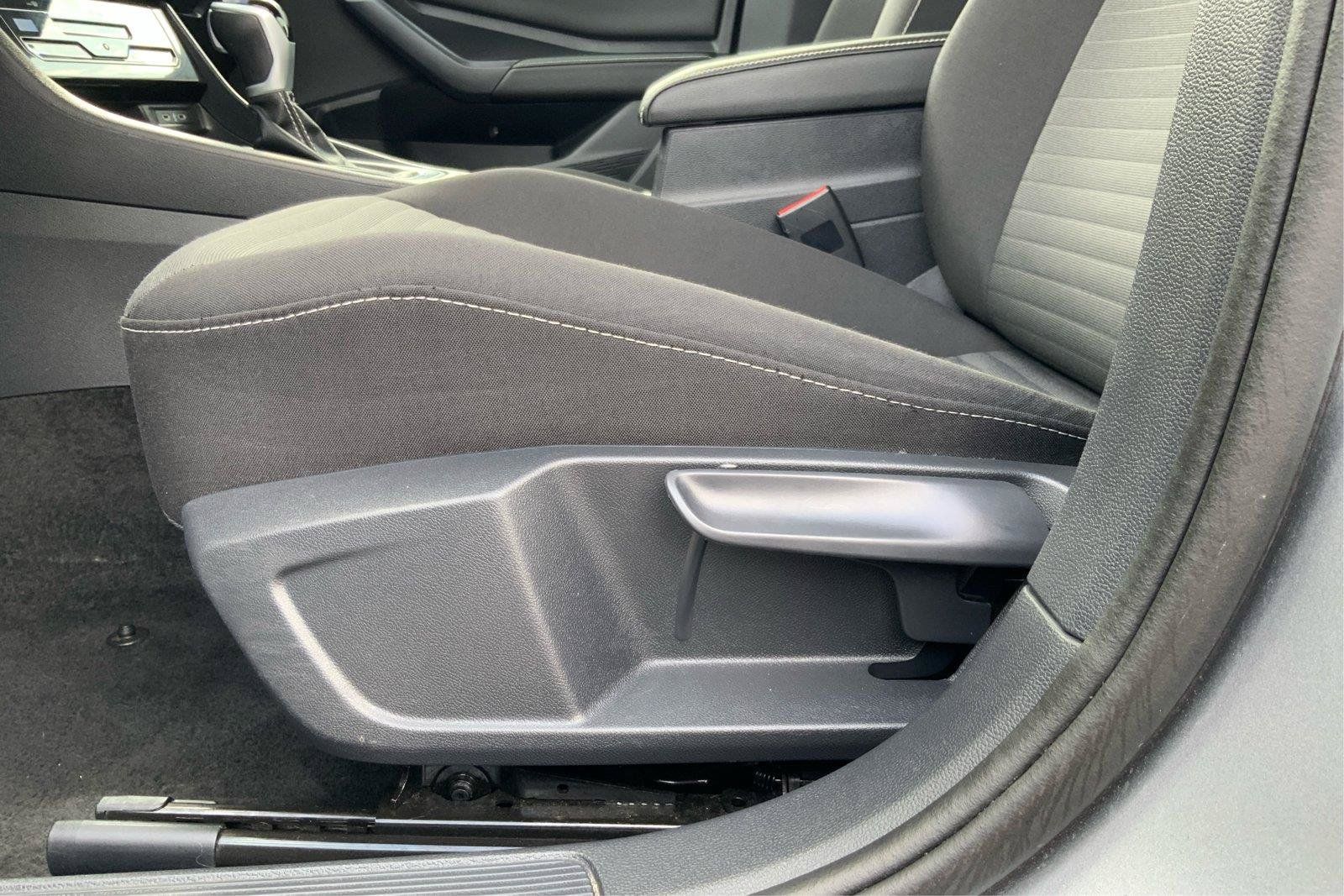 Used 2025 Volkswagen Jetta S FWD image 19
