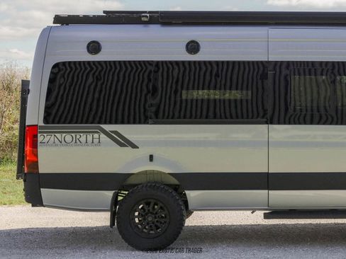 Used 2025 Mercedes-Benz Sprinter 2500 image 10