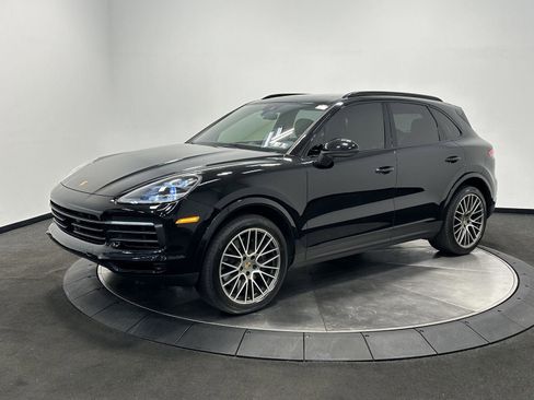 Used 2022 Porsche Cayenne Platinum Edition image 1
