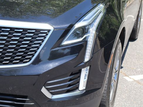 Used 2021 Cadillac XT5 Premium Luxury FWD image 11