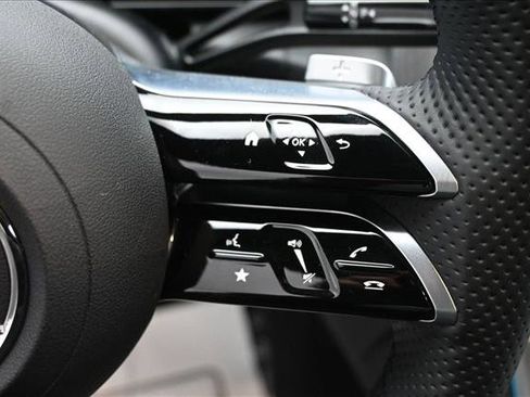 Certified 2026 Mercedes-Benz GLC 300 4MATIC image 13