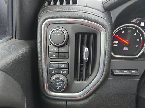 Used 2021 Chevrolet Silverado 1500 LTZ w/ LTZ Premium Package AWD/4WD image 26